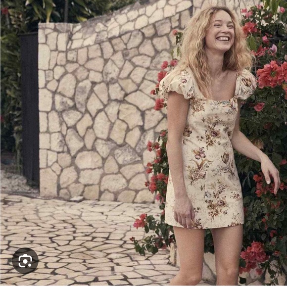 Doen Dresses & Skirts - Doen Marci dress in field of tulips